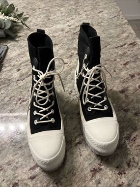 Converse Chuck Taylor All Star Lugged 2.0 CC X-Hi Boot CTAS A04667C Womens 9